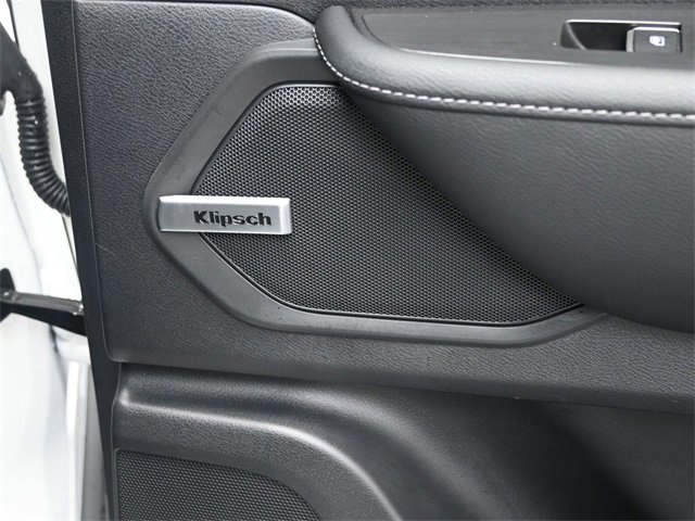 Used 2025 Nissan Armada SL w/ Captain's Chari Seat Package image 35