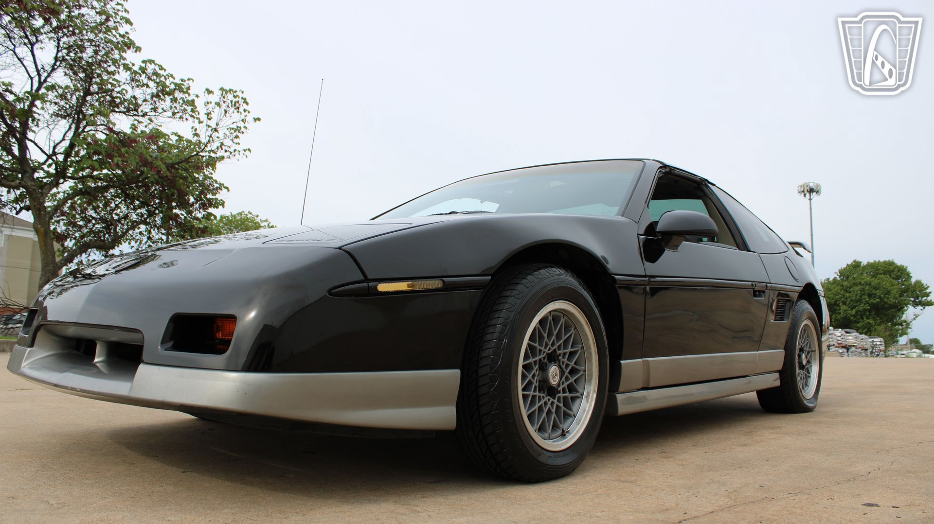 Used 1987 Pontiac Fiero GT RWD image 34
