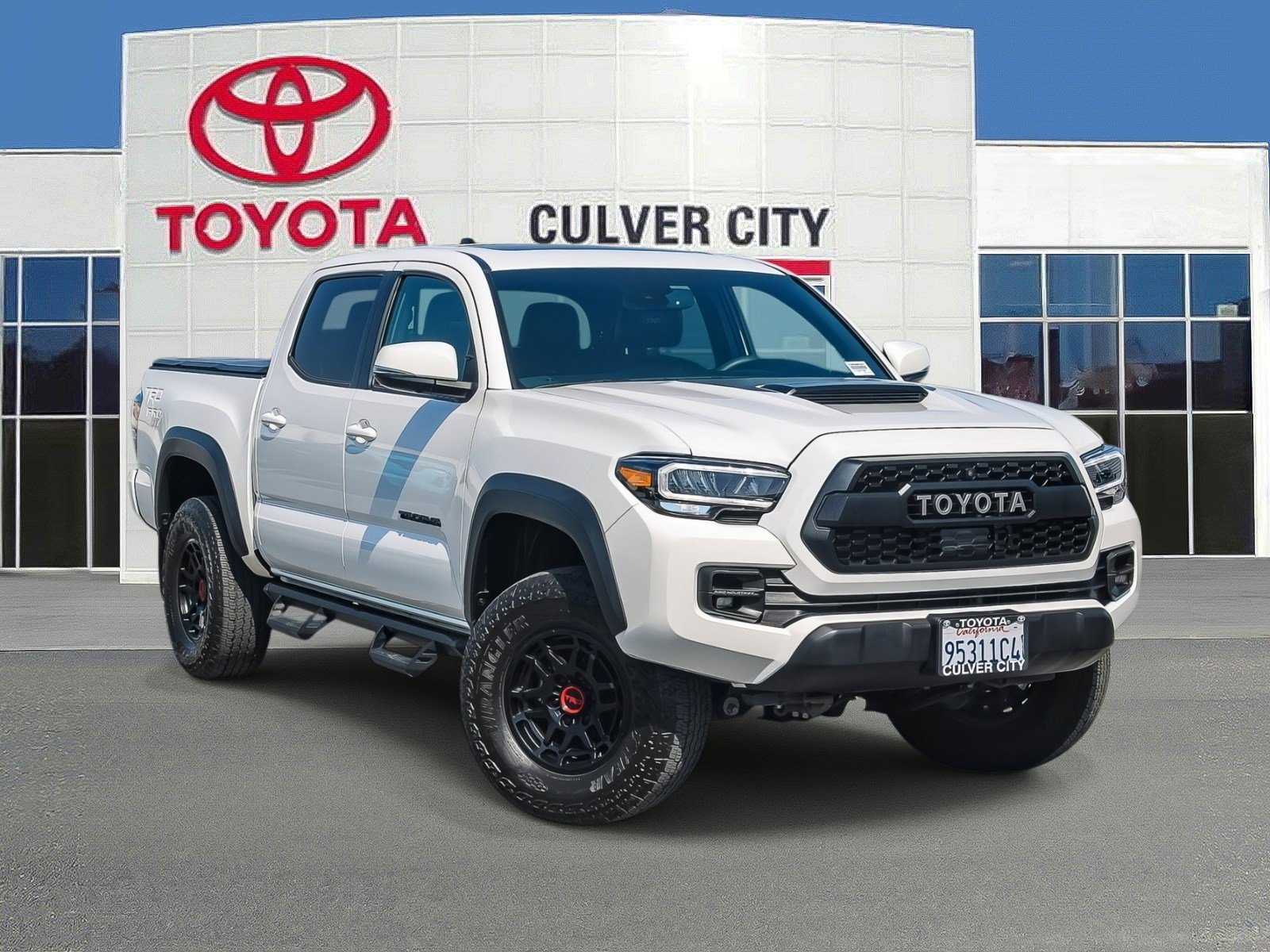 Certified 2022 Toyota Tacoma TRD Pro AWD/4WD image 1