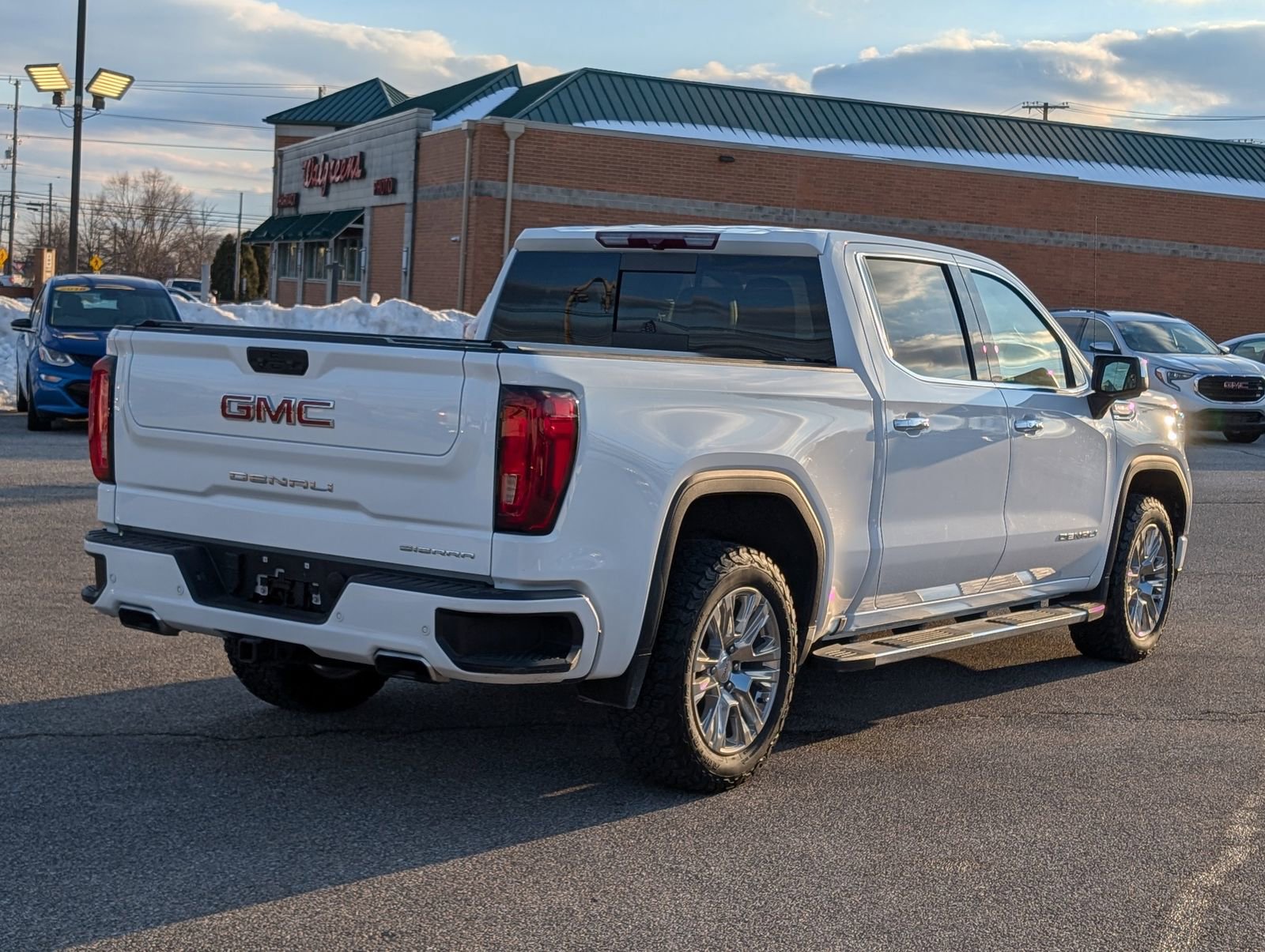 Used 2022 GMC Sierra 1500 Denali image 3