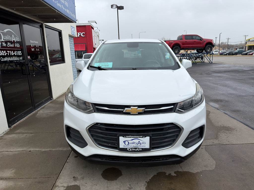 Used 2018 Chevrolet Trax LS AWD/4WD image 3