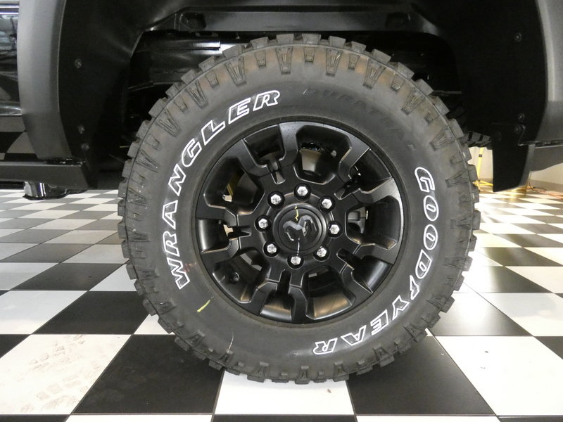 Used 2025 RAM 2500 Power Wagon AWD/4WD image 9