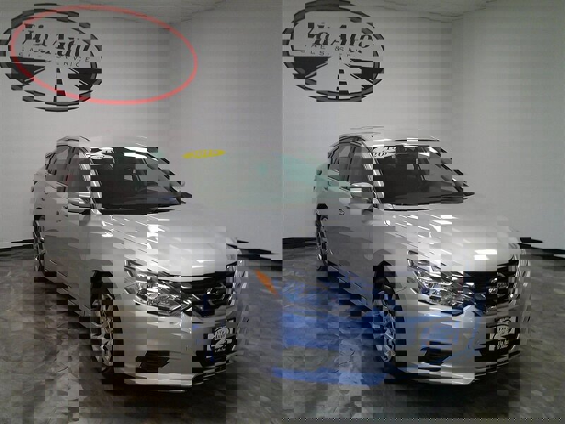 Used 2018 Nissan Altima 2.5 S w/ S Convenience Package