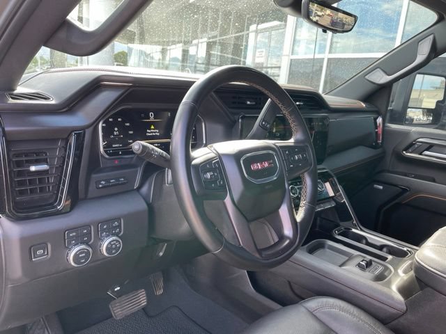 Used 2025 GMC Sierra 3500 AT4 w/ AT4 Premium Plus Package AWD/4WD image 7