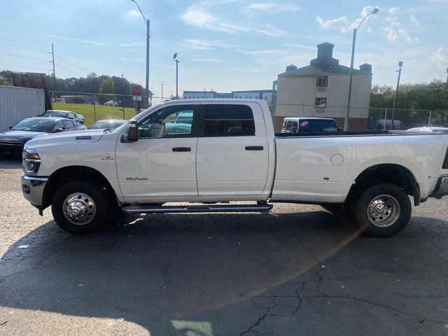 Used 2026 RAM 3500 Big Horn AWD/4WD image 8