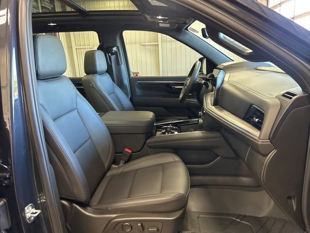 Used 2025 Chevrolet Tahoe Z71 w/ Z71 Off-Road Package AWD/4WD image 29