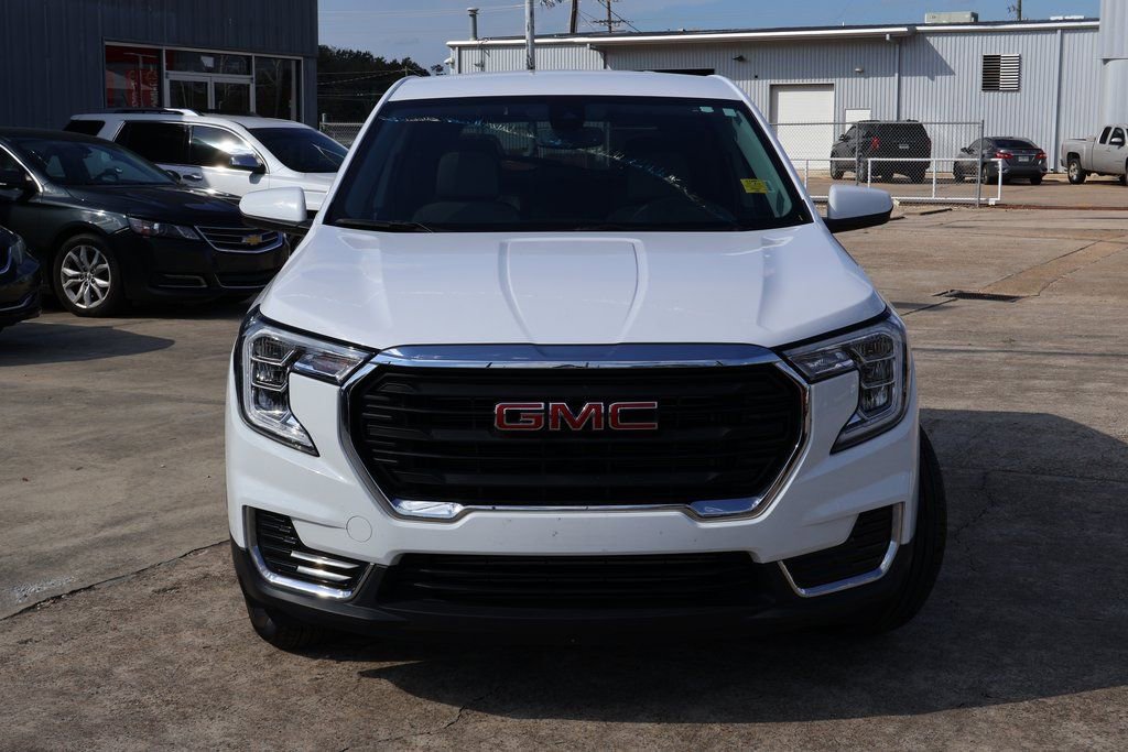 Used 2024 GMC Terrain SLE image 21