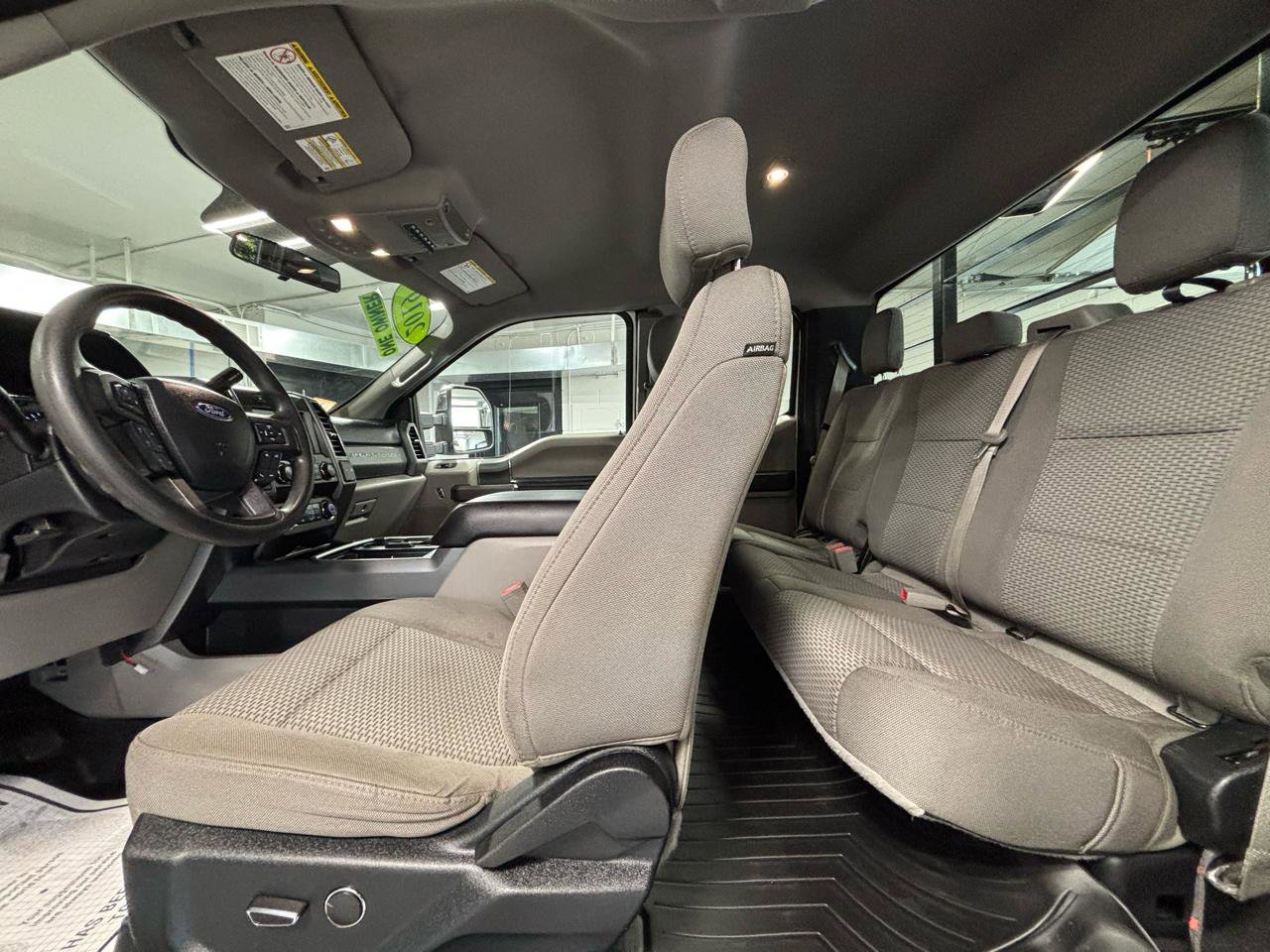 Used 2019 Ford F250 XLT w/ XLT Premium Package AWD/4WD image 26