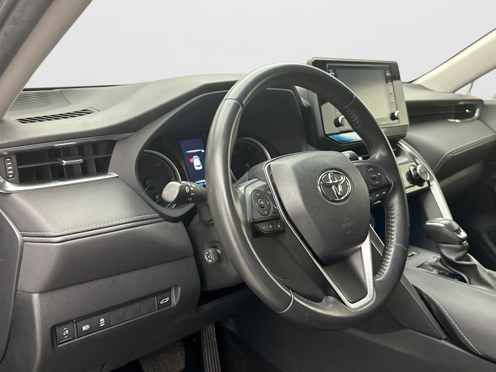 Used 2021 Toyota Venza LE AWD/4WD image 7