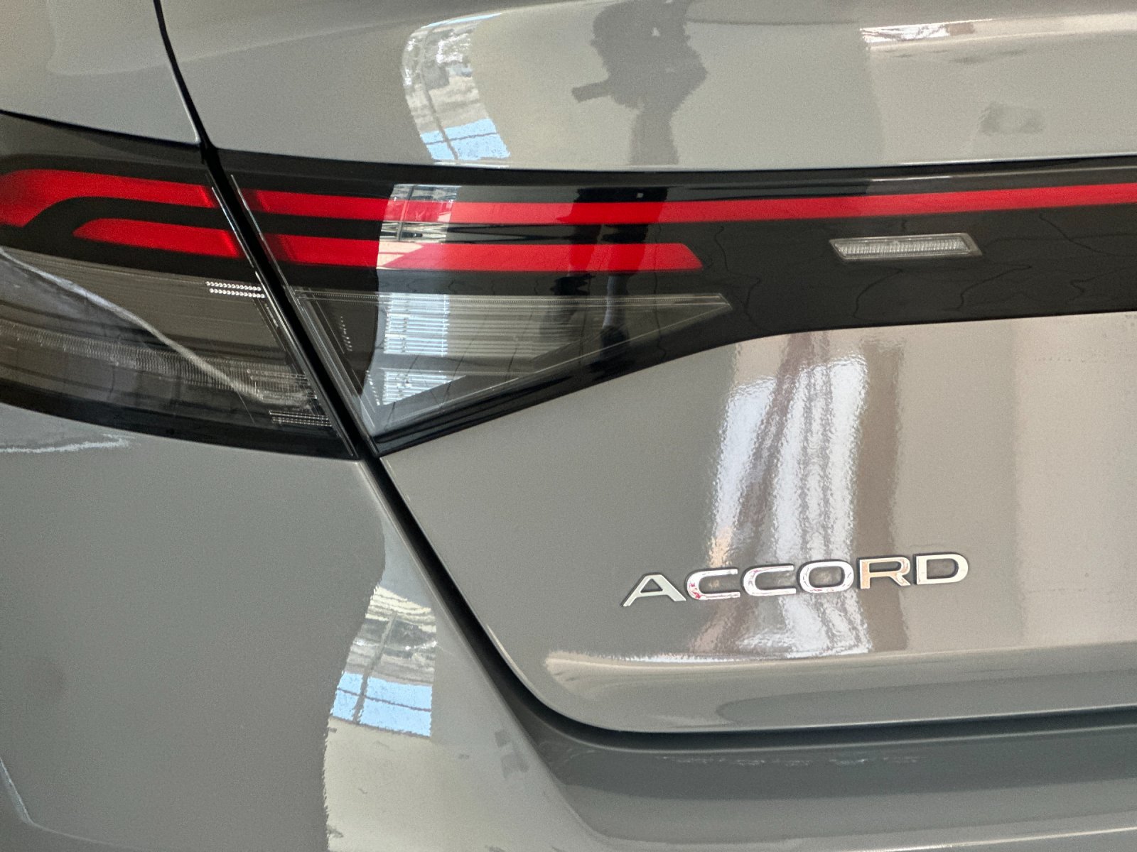 Used 2025 Honda Accord SE image 24