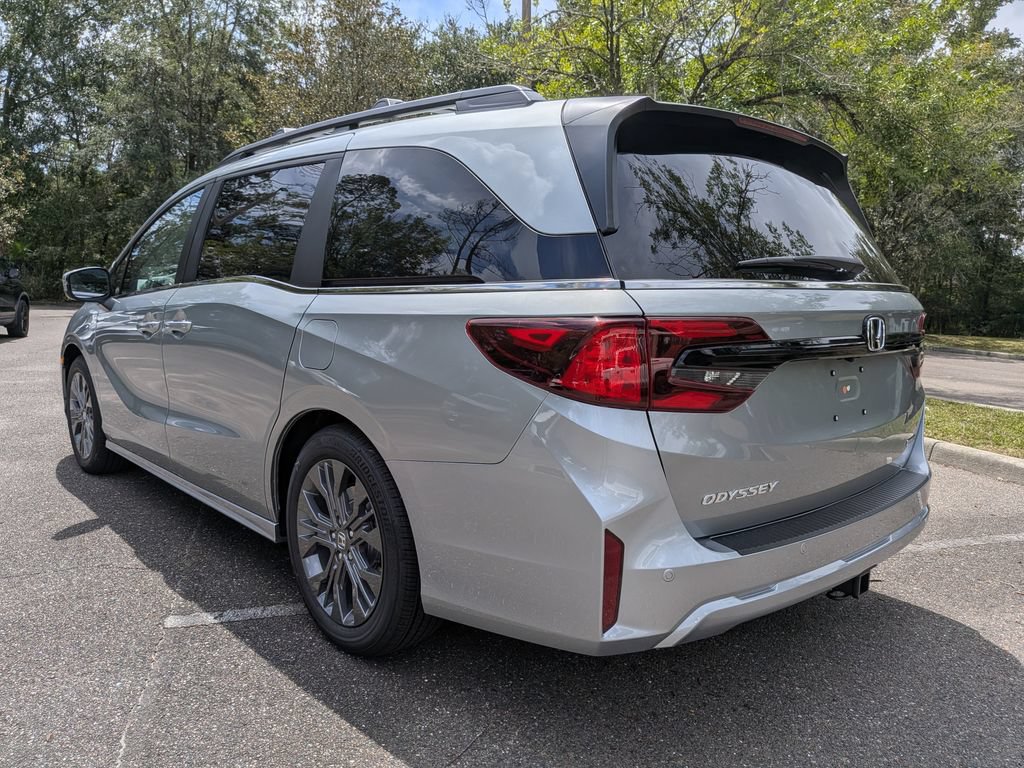 New 2026 Honda Odyssey Touring image 6