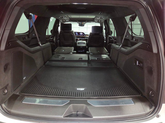 Used 2023 Cadillac Escalade ESV Sport Platinum w/ LPO, ONYX Package image 81