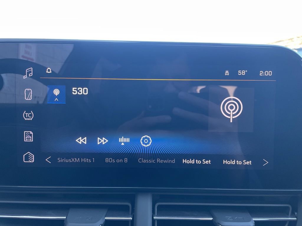 Used 2024 Chevrolet Trax RS w/ Sunroof Package image 32