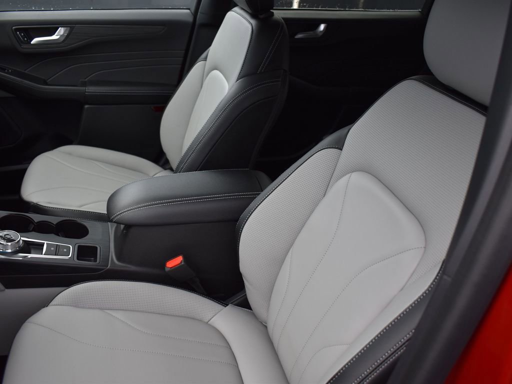 New 2025 Ford Escape SE w/ PHEV Premium Package FWD image 9