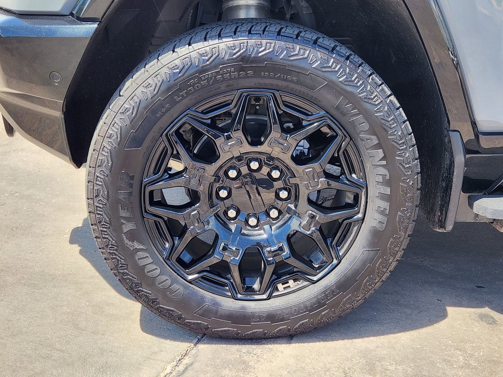 New 2025 GMC Hummer EV 2X AWD/4WD image 12