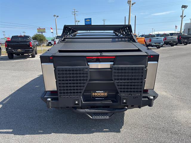 Used 2025 Tesla Cybertruck Cyberbeast AWD/4WD image 7