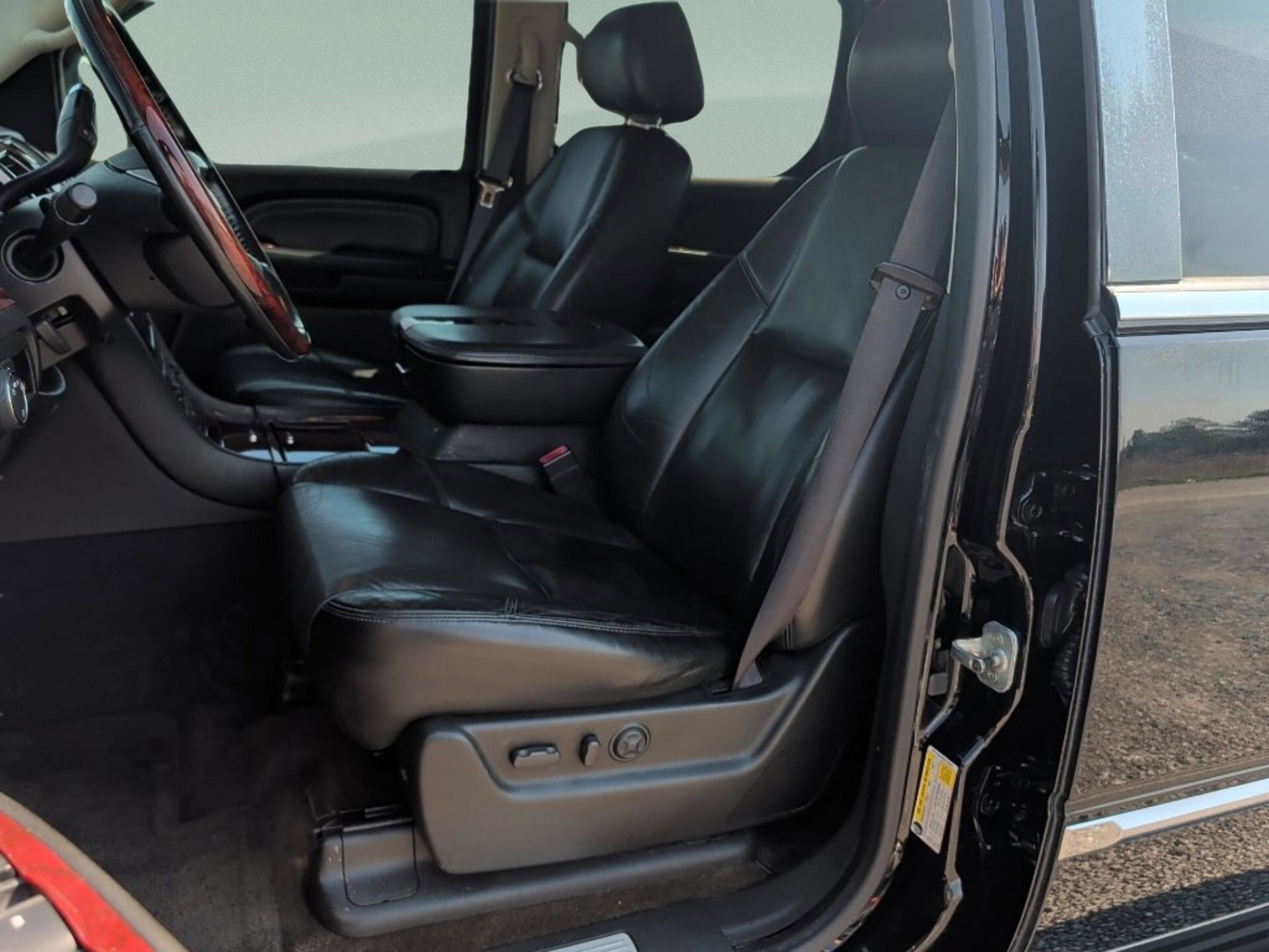 Used 2008 Cadillac Escalade EXT Base image 23