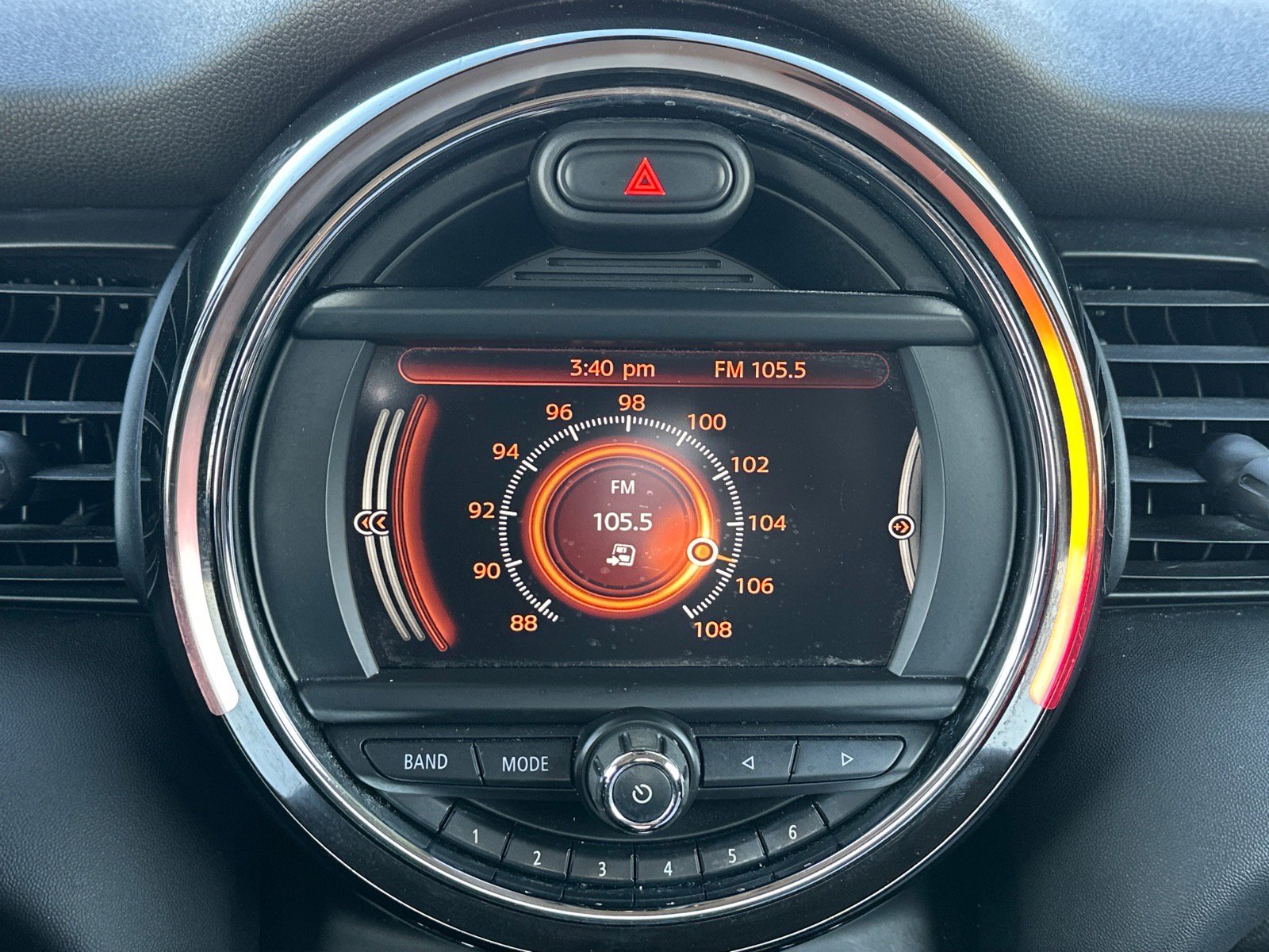 Used 2018 MINI Cooper 2-Door Hardtop image 12