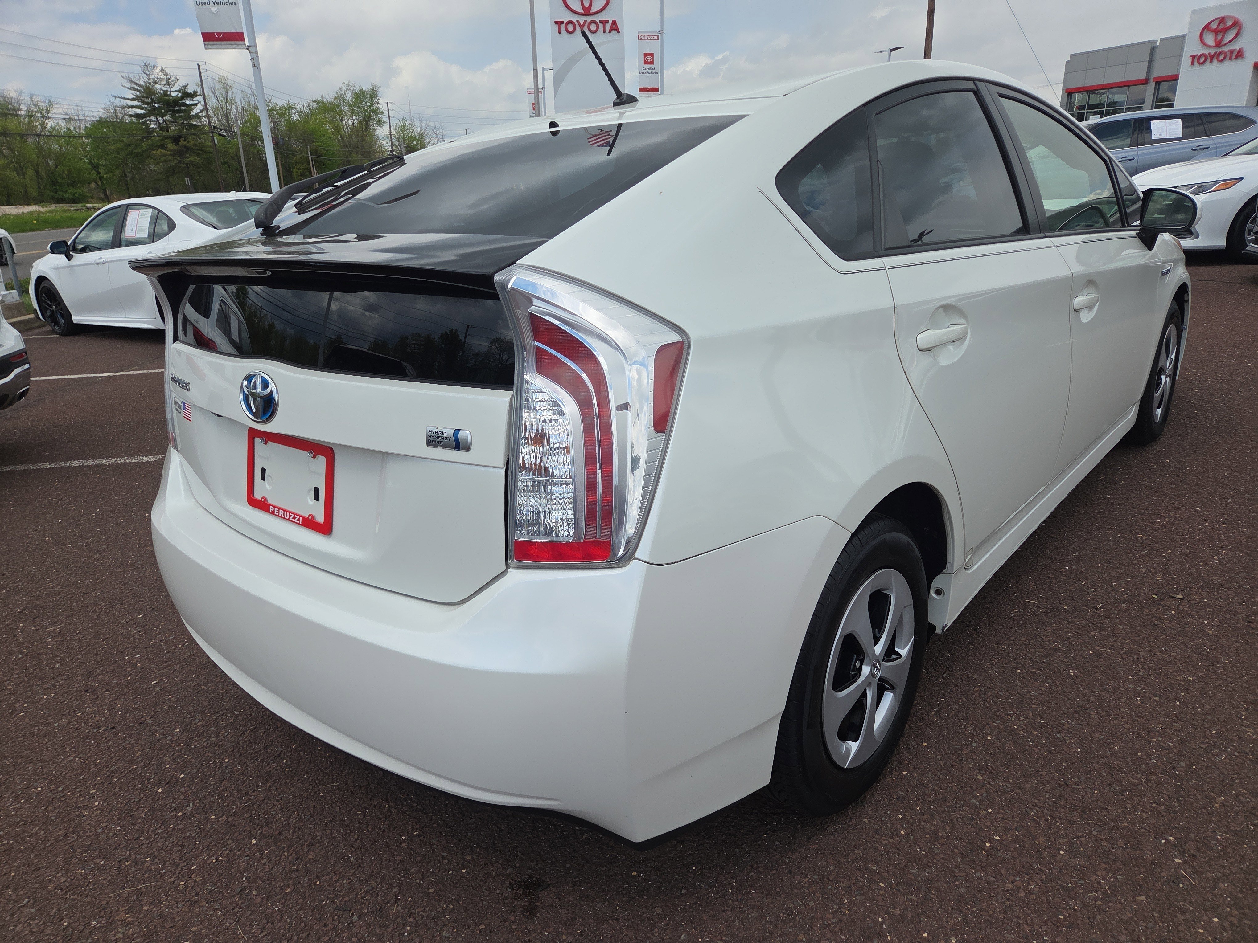 Used 2015 Toyota Prius Two image 3