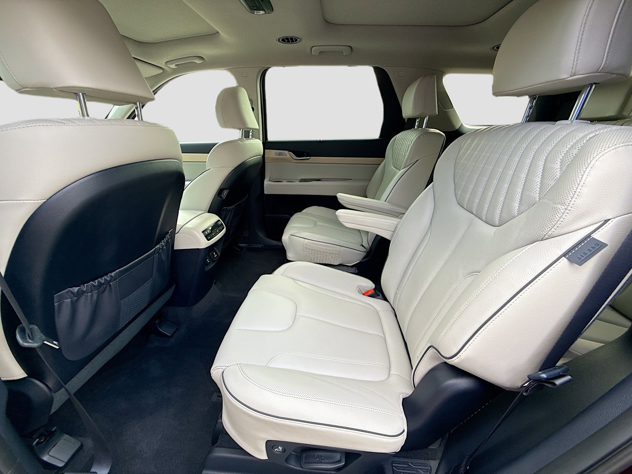 Used 2024 Hyundai Palisade Limited image 23