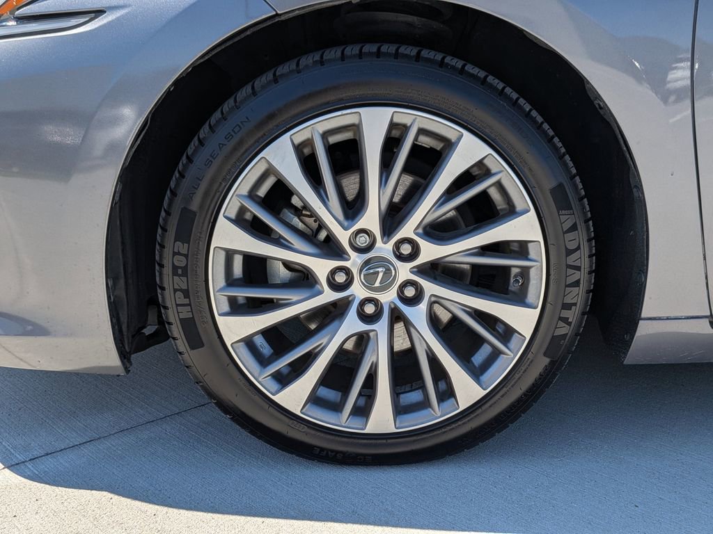 Used 2020 Lexus ES 350 w/ Premium Package image 9