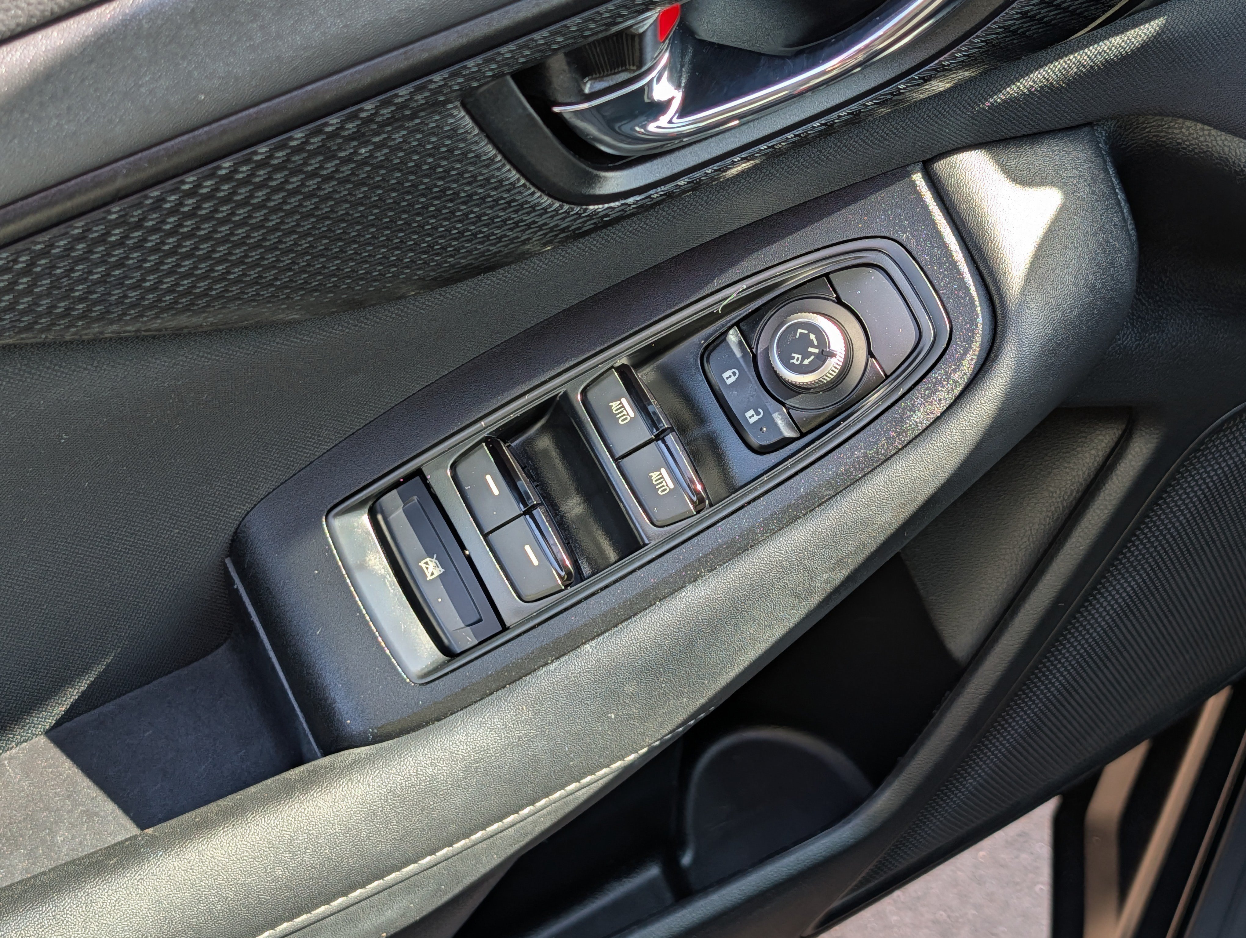 Used 2023 Subaru Outback Premium AWD/4WD image 19