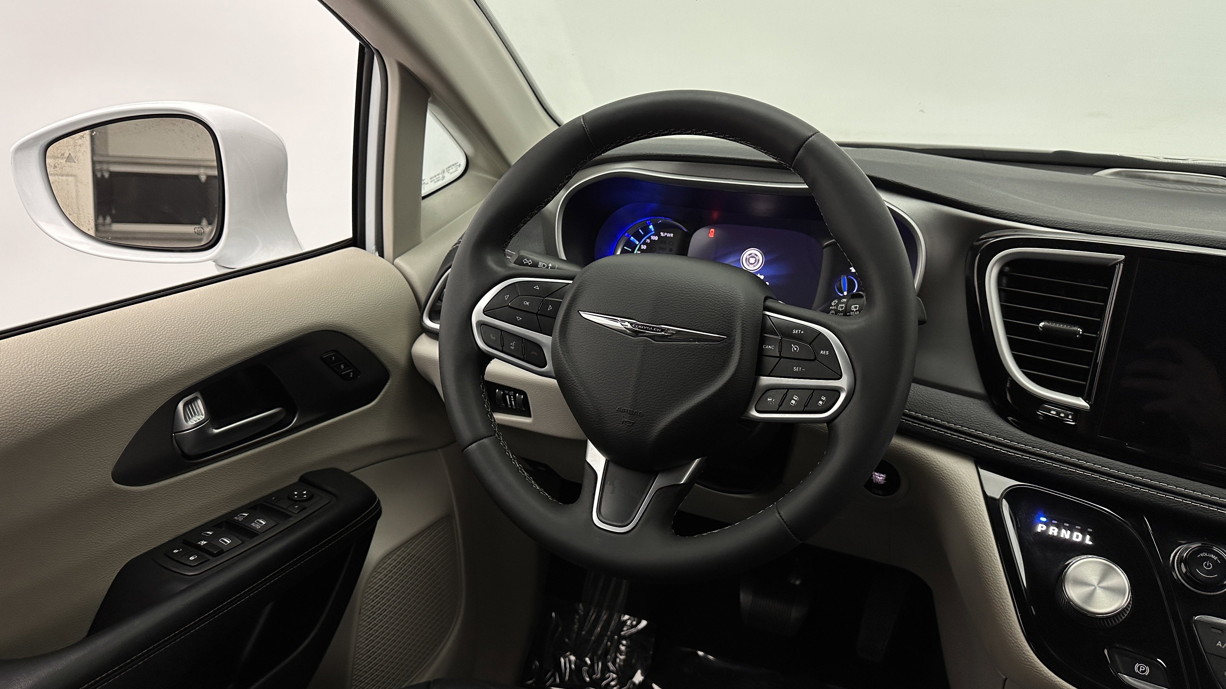 Used 2022 Chrysler Pacifica Touring-L FWD image 29