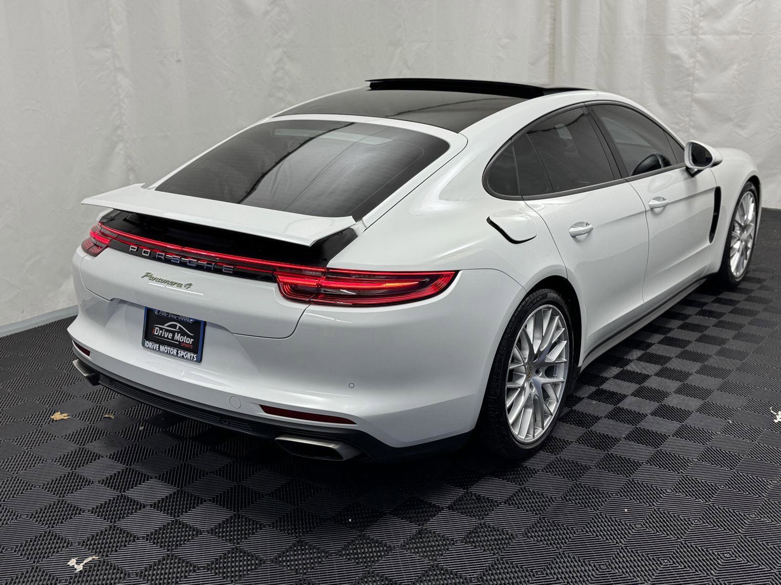 Used 2019 Porsche Panamera 4 image 8