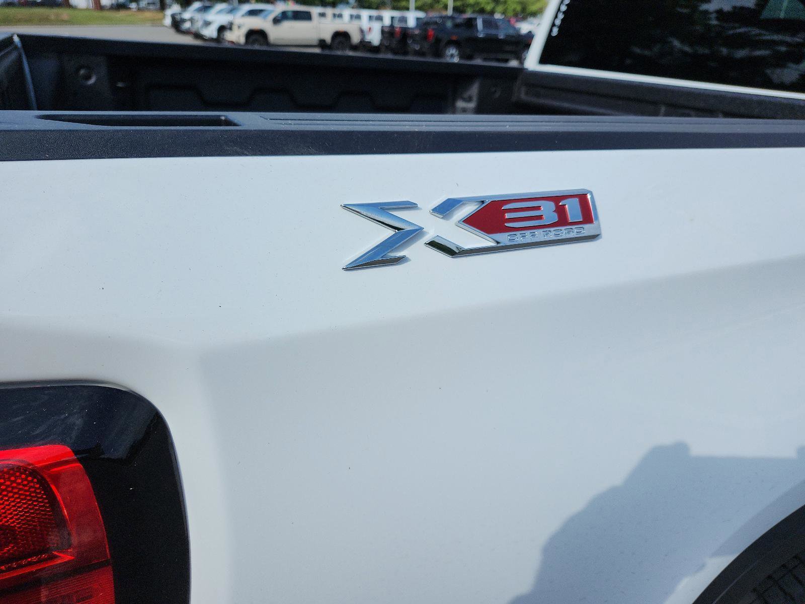 New 2026 GMC Sierra 1500 Elevation image 5