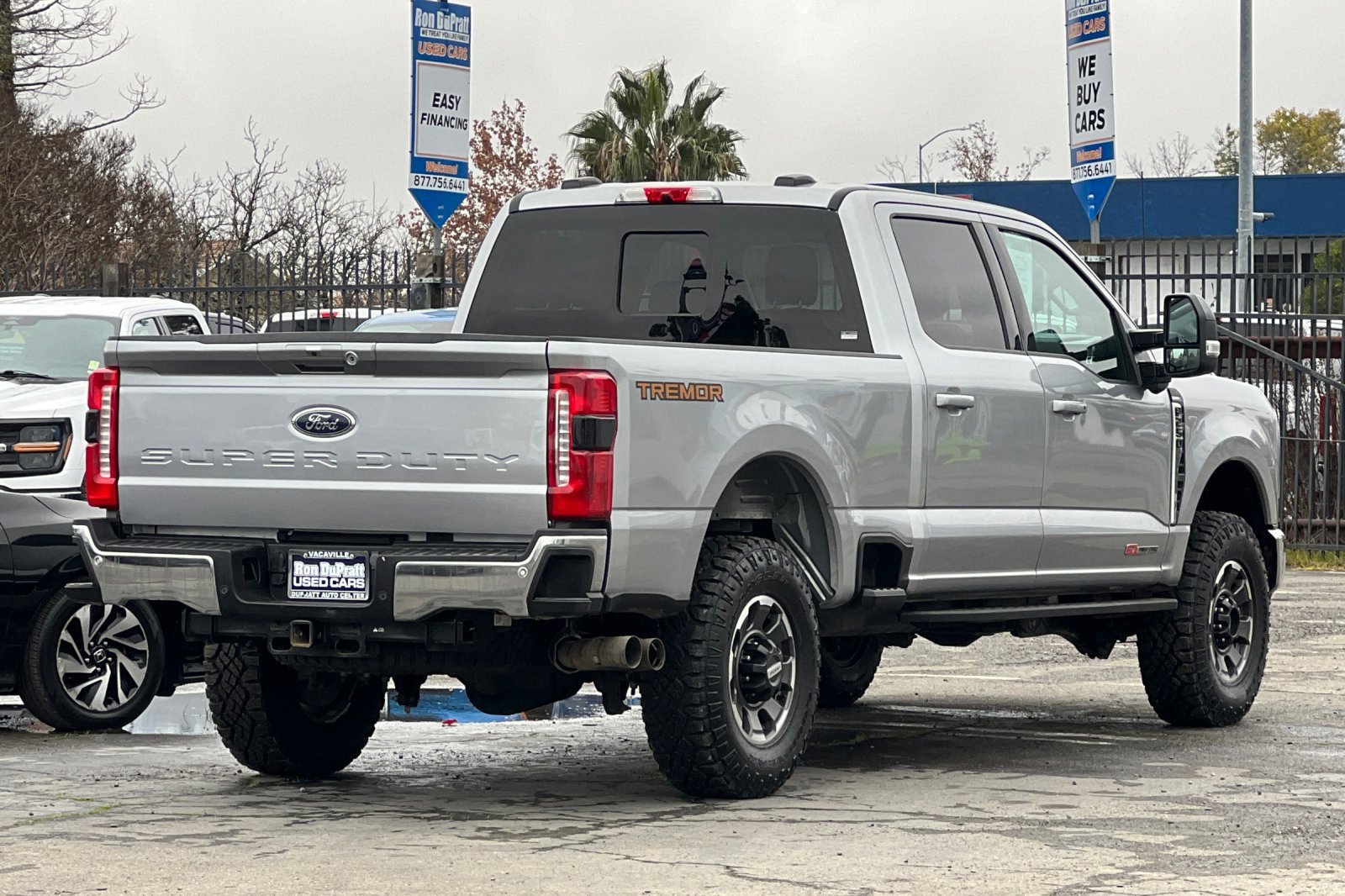 Certified 2024 Ford F250 Lariat w/ Tremor Off-Road Package image 4