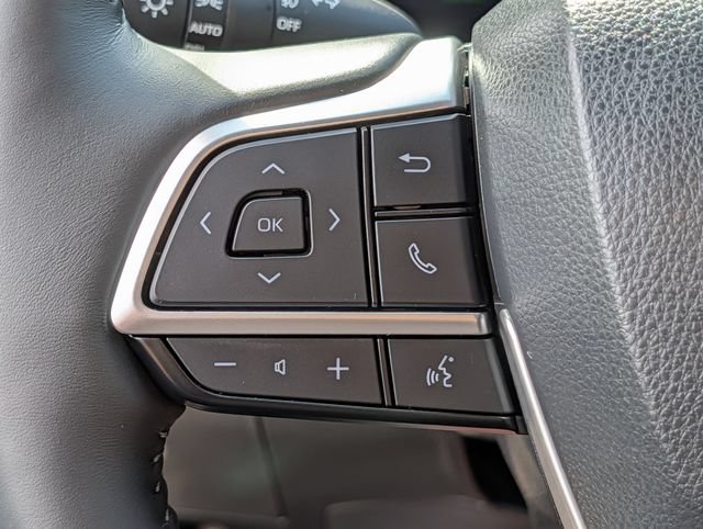 Certified 2024 Toyota Highlander Platinum AWD/4WD image 21