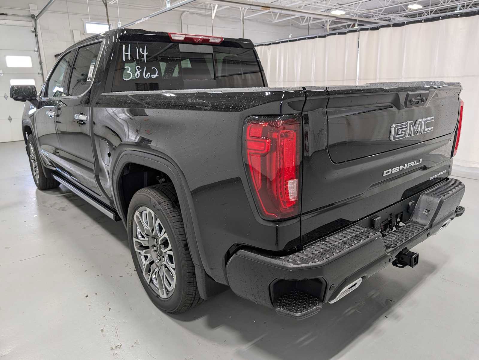 New 2026 GMC Sierra 1500 Denali Ultimate image 14