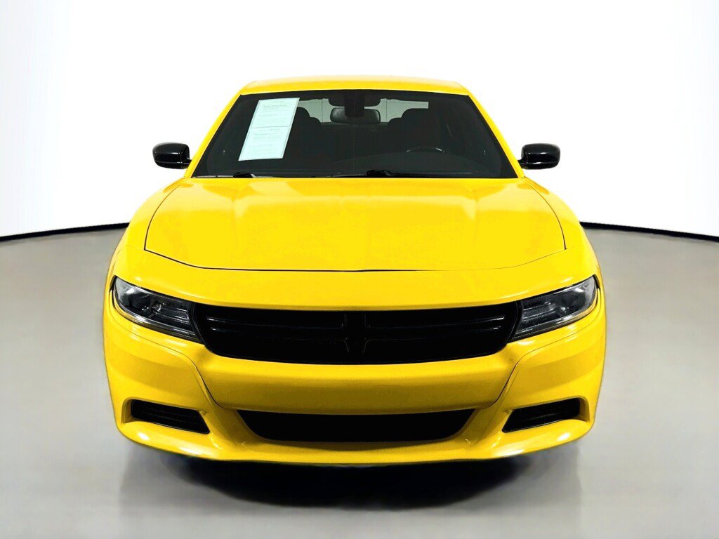 Used 2017 Dodge Charger SE w/ Blacktop Package RWD image 8