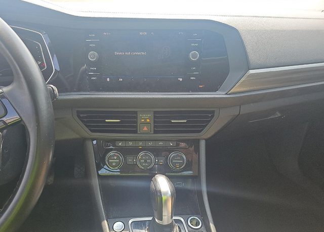 Used 2019 Volkswagen Jetta SEL FWD image 6