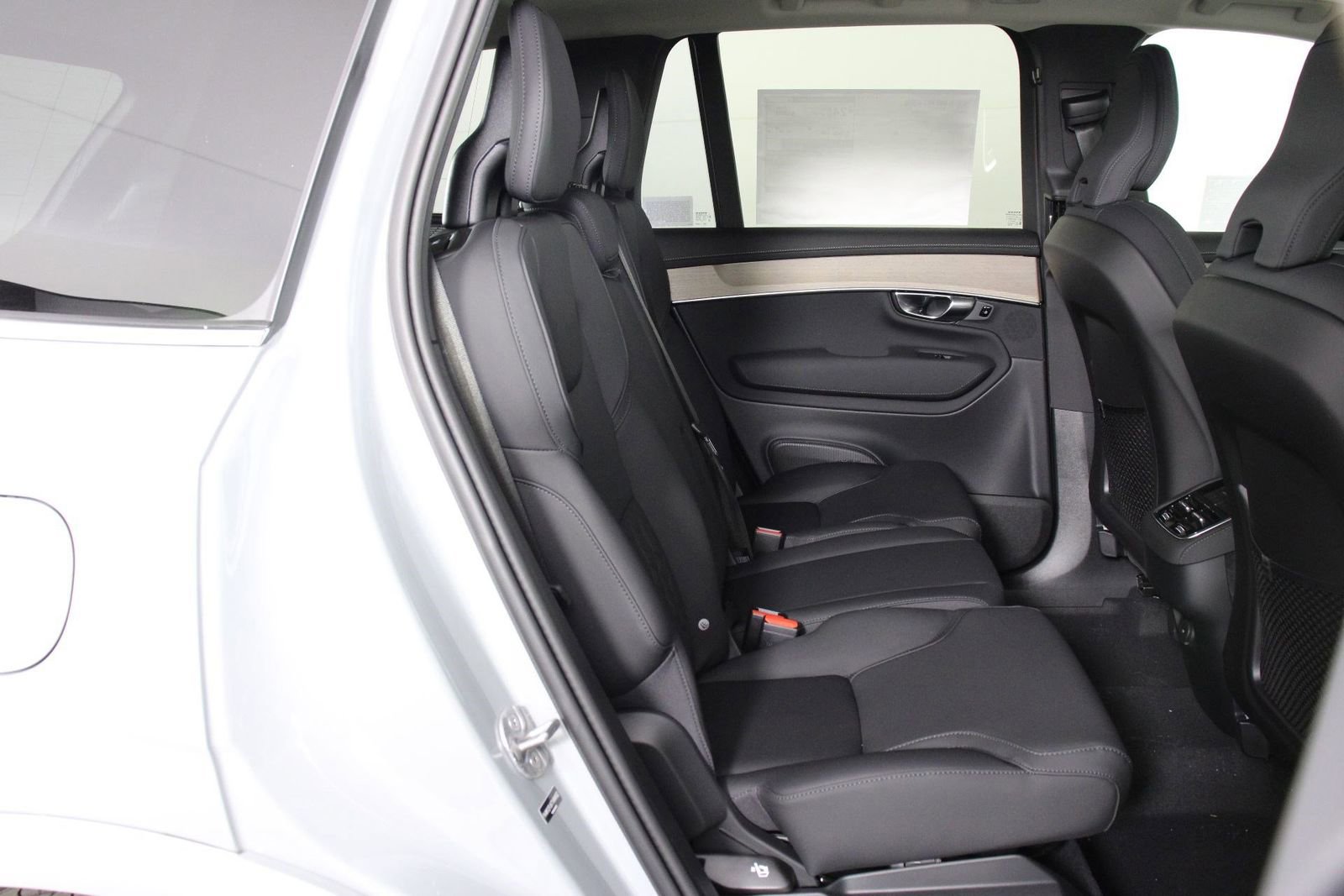 New 2026 Volvo XC90 B5 Core image 11