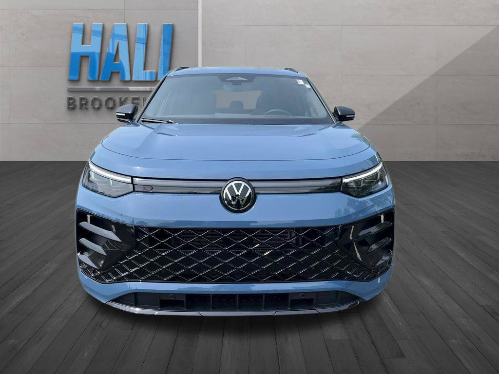 Certified 2026 Volkswagen Tiguan SE R-Line AWD/4WD image 10