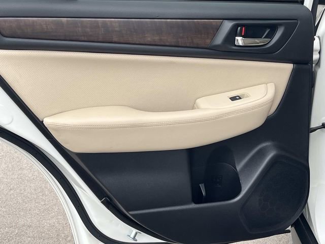 Used 2017 Subaru Outback 2.5i Limited AWD/4WD image 21