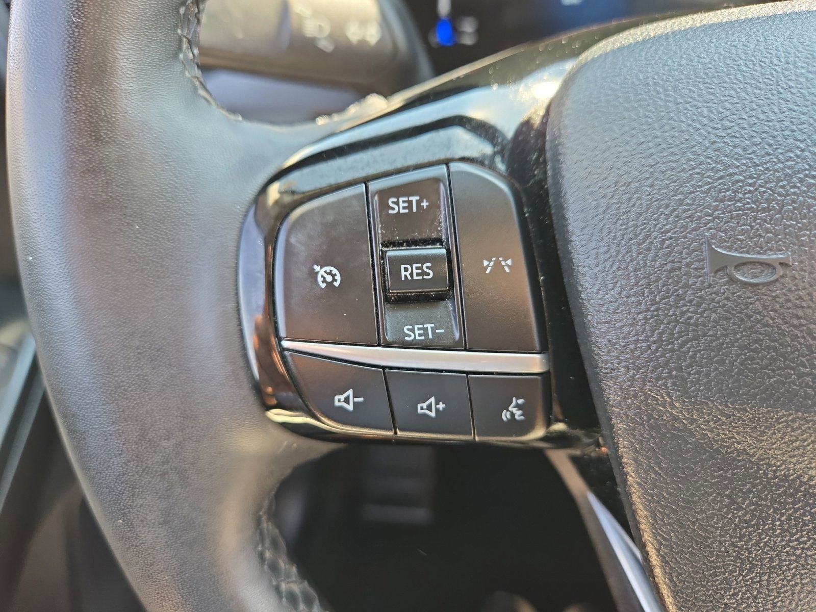 Used 2023 Ford Escape Active AWD/4WD image 14