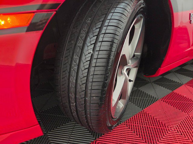 Used 2015 Chevrolet Camaro SS w/ Commemorative Special Edition RWD image 65