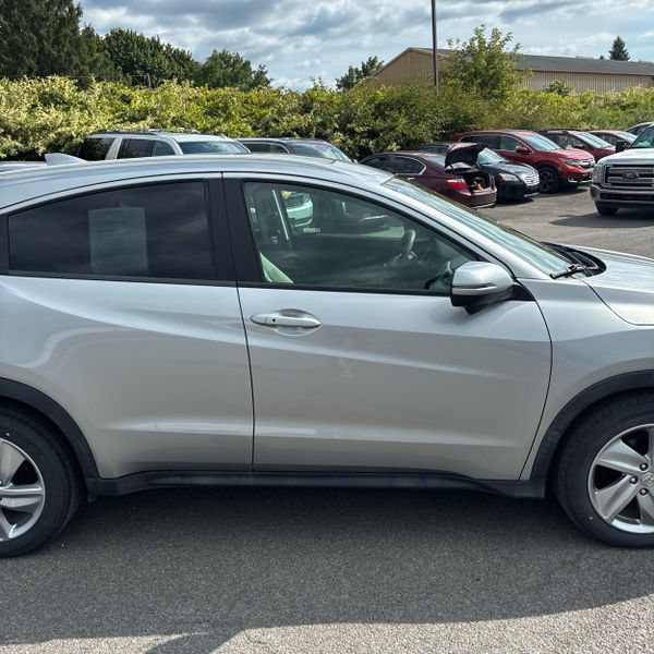 Used 2019 Honda HR-V EX image 12