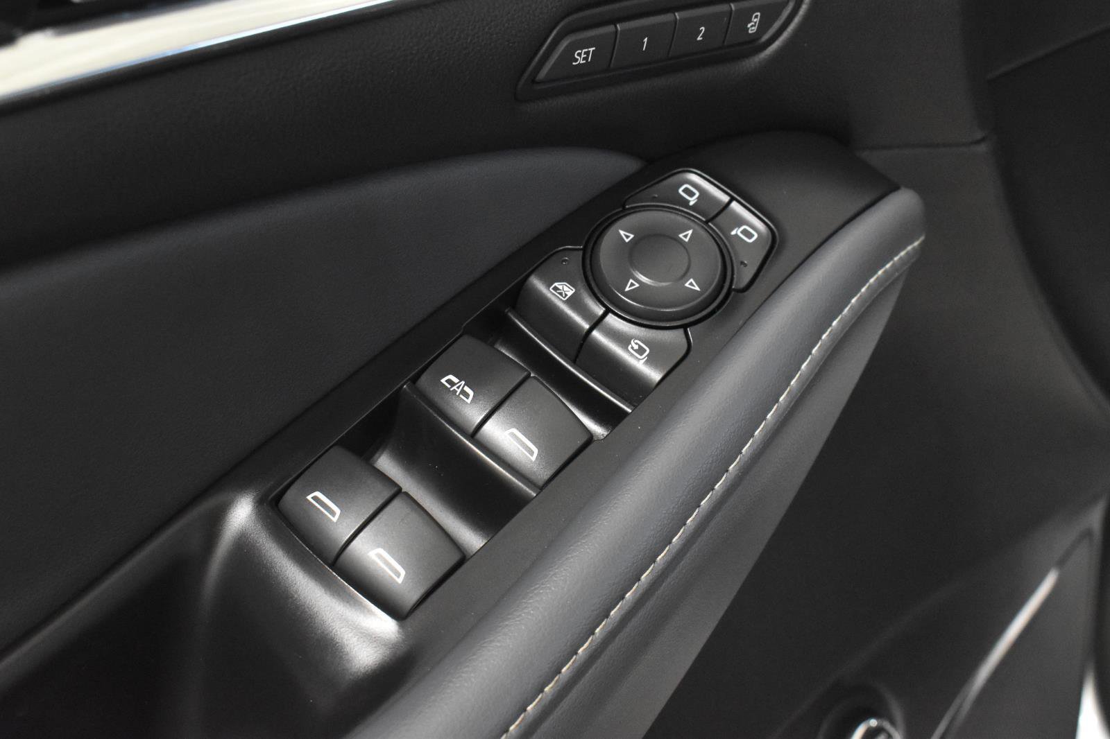 Used 2022 Buick Enclave Premium image 12