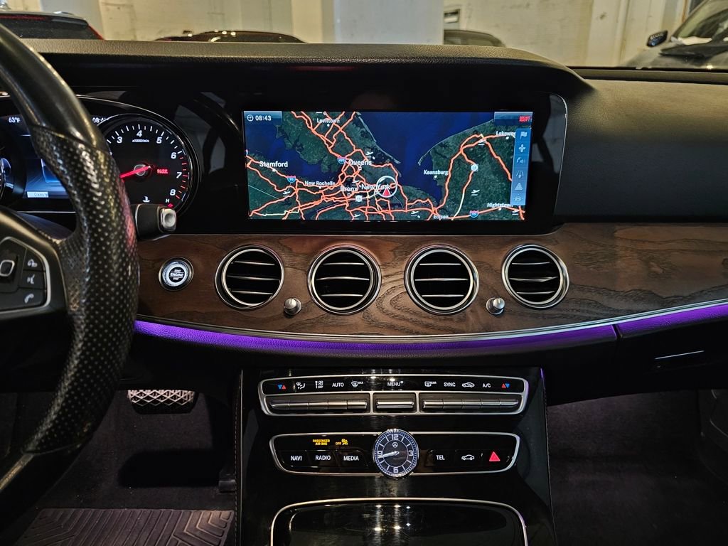 Used 2017 Mercedes-Benz E 400 4MATIC Wagon image 23