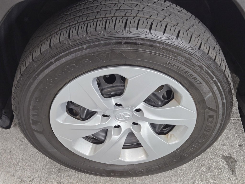 Used 2024 Toyota RAV4 LE image 11