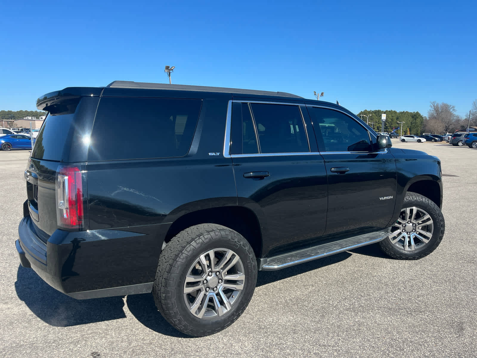 Used 2019 GMC Yukon SLT image 9