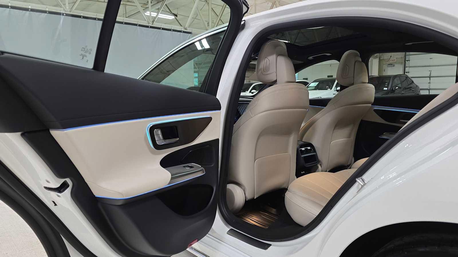 New 2026 Mercedes-Benz E 350 4MATIC Sedan image 15