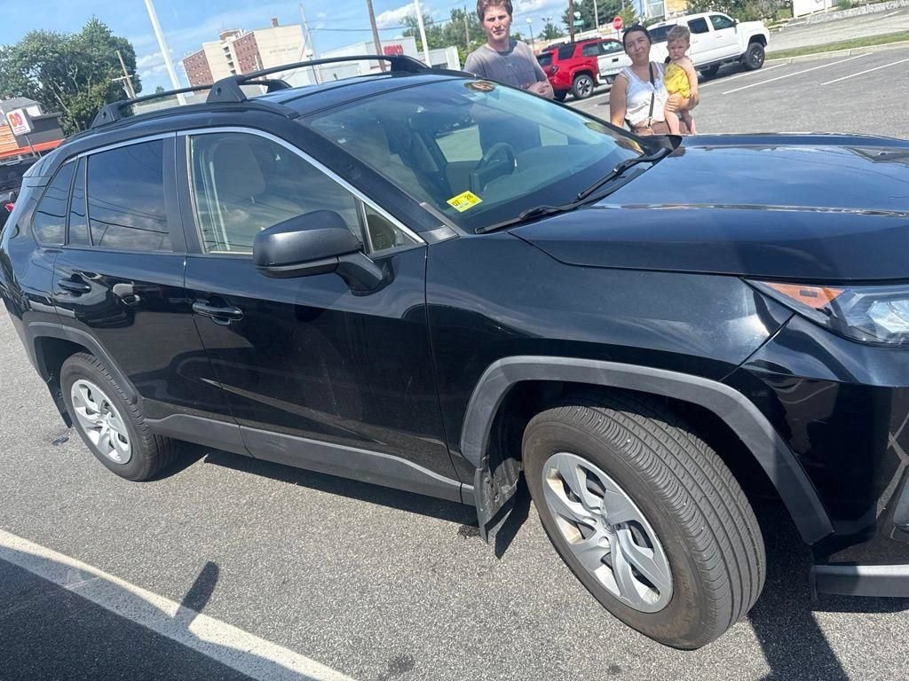 Used 2019 Toyota RAV4 LE w/ All Weather Liner Package AWD/4WD image 4
