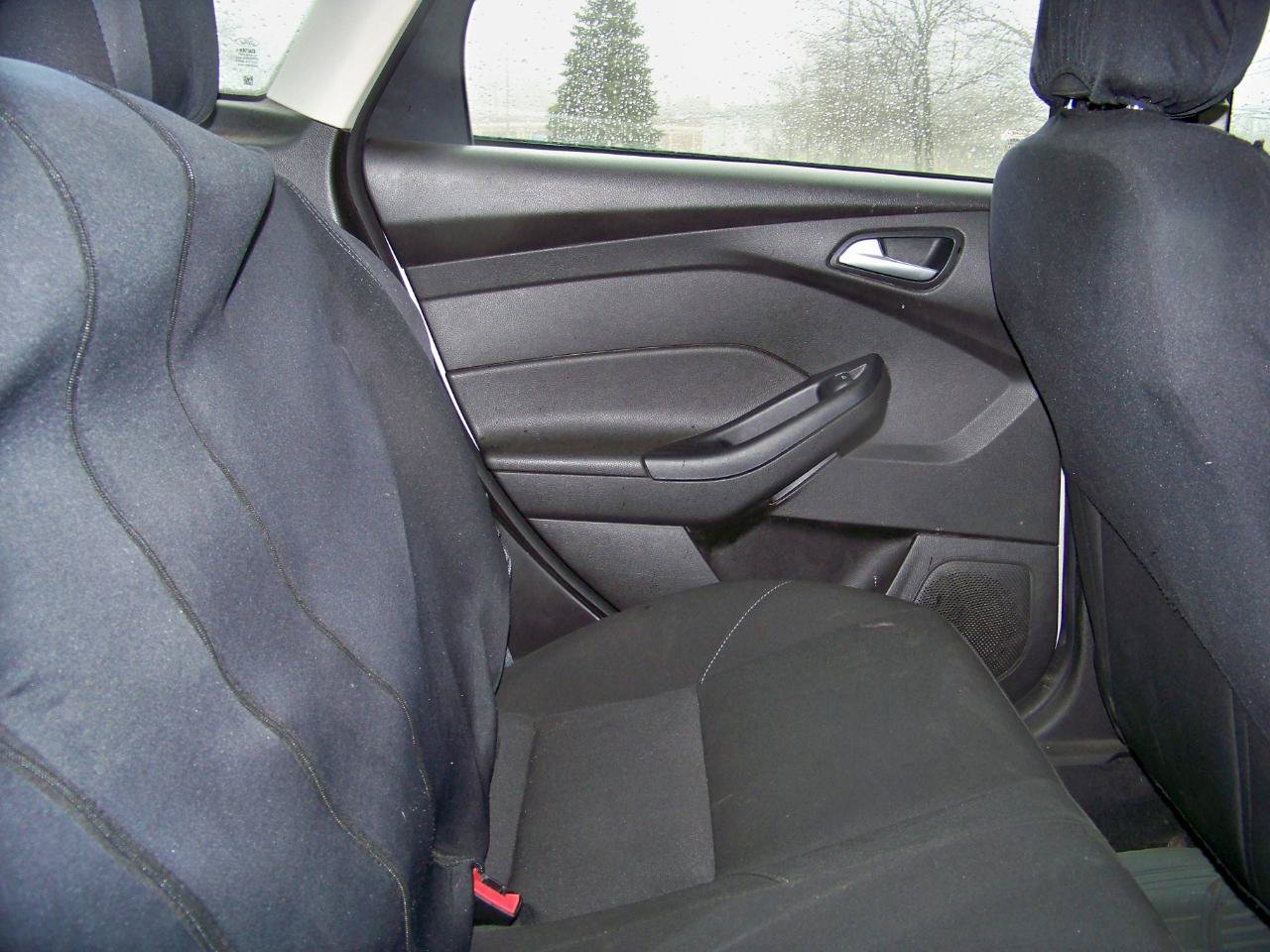 Used 2016 Ford Focus SE FWD image 23