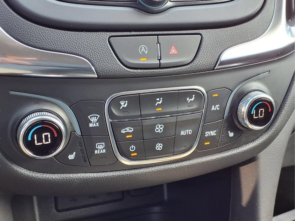 Used 2024 Chevrolet Equinox LT FWD image 12