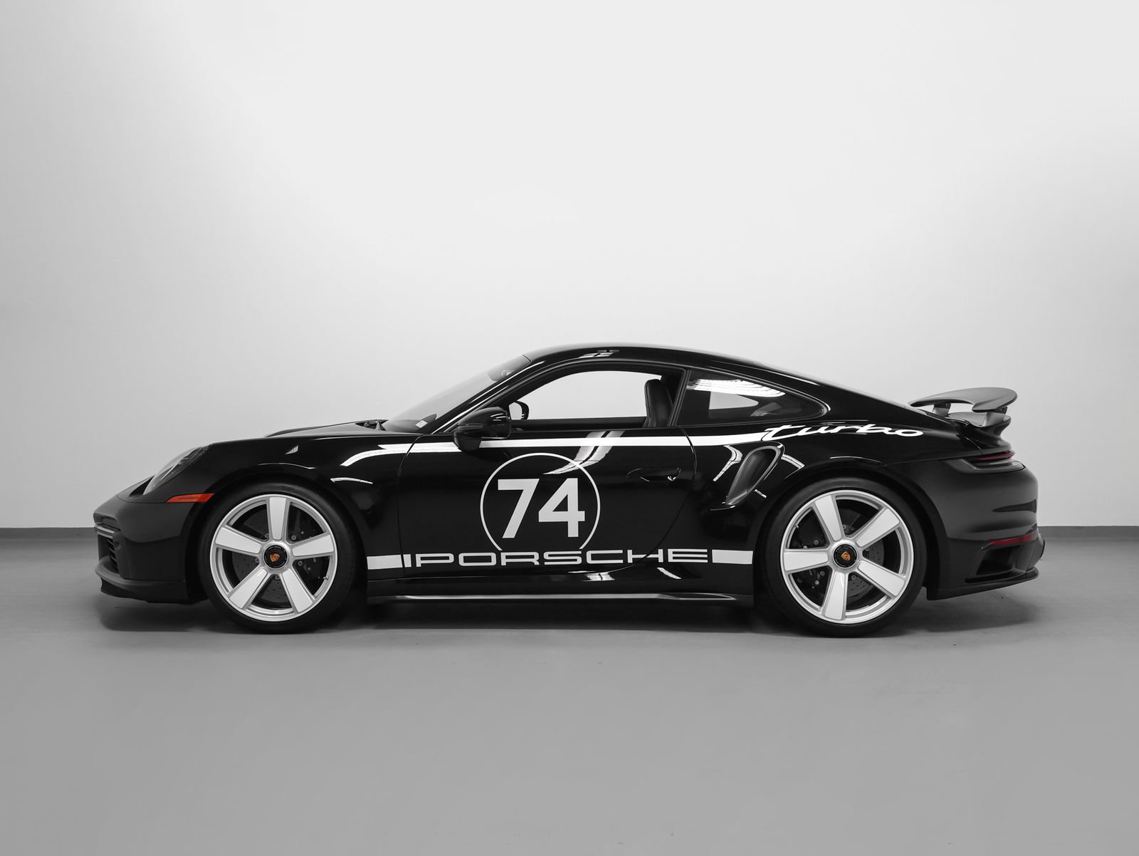 Certified 2025 Porsche 911 Turbo S AWD/4WD image 2
