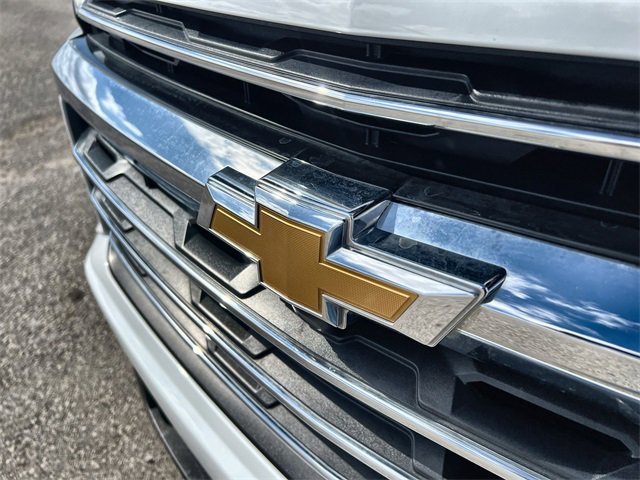 Certified 2025 Chevrolet Traverse LT image 30